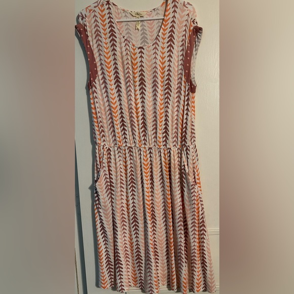 Matilda Jane Sleeveless Fortune Teller Jersey Knit Dress in Happy & Free Print - Picture 3 of 8